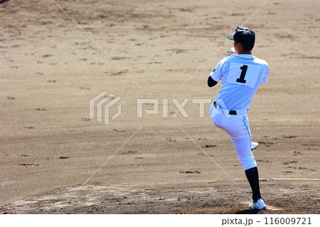 高校野球のピッチャー 116009721
