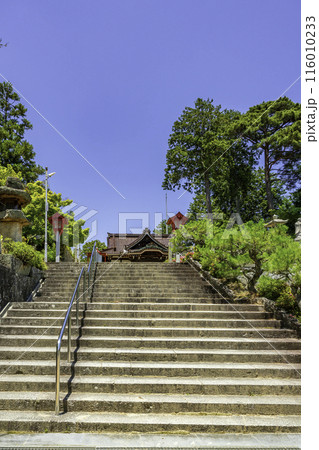 最上本山御瀧　龍泉寺　拝殿への階段　岡山県岡山市 116010233