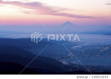 諏訪湖と雲海に浮かぶ富士山 116011014
