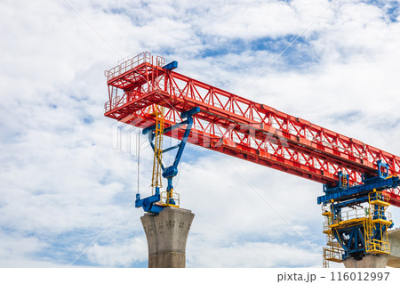 High-elevation railway construction crane in the Bangkok-Nakhon Ratchasima high-speed rail project 116012997