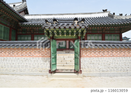 景福宮内にある小さい門 景福宮内にある小さい門 116013059