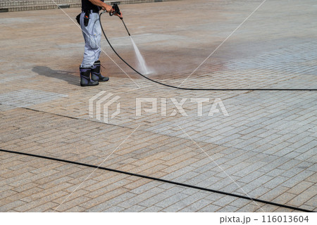 タイルの高圧洗浄 116013604