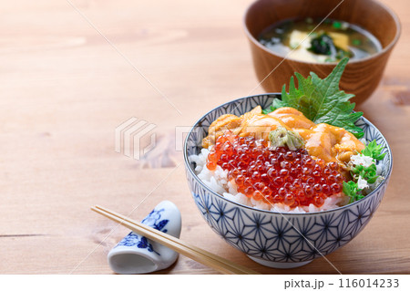 最強の海鮮丼 ウニいくら丼 最強の海鮮丼 ウニいくら丼 116014233