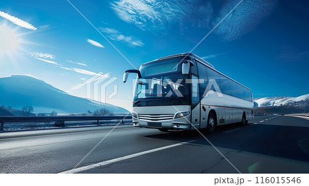 観光バスが走るイメージ03 観光バスが走るイメージ03 116015546