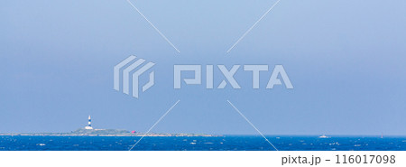 「青森県」フェリーから見る大間埼灯台 津軽海峡 「青森県」フェリーから見る大間埼灯台 津軽海峡 116017098