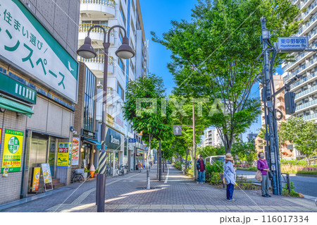 東京都中野区の都市風景　東中野駅 116017334