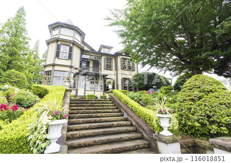 異国情緒のある山手西洋館のイタリア山庭園 116018851