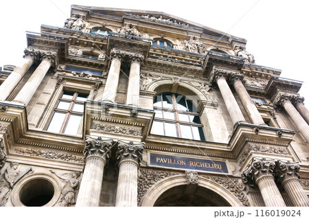 パリ　ルーブル美術館 116019024