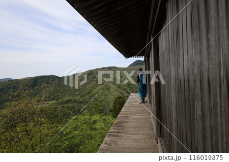 山陰、春、初夏の鳥取、三徳山、みとくさん、投げ入れ堂への登山、国立公園への旅、多くの指定文化財と国宝 116019875