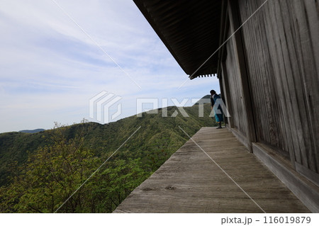山陰、春、初夏の鳥取、三徳山、みとくさん、投げ入れ堂への登山、国立公園への旅、多くの指定文化財と国宝 山陰、春、初夏の鳥取、三徳山、みとくさん、投げ入れ堂への登山、国立公園への旅、多くの指定文化財と国宝 116019879