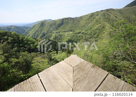 山陰、春、初夏の鳥取、三徳山、みとくさん、投げ入れ堂への登山、国立公園への旅、多くの指定文化財と国宝 山陰、春、初夏の鳥取、三徳山、みとくさん、投げ入れ堂への登山、国立公園への旅、多くの指定文化財と国宝 116020114