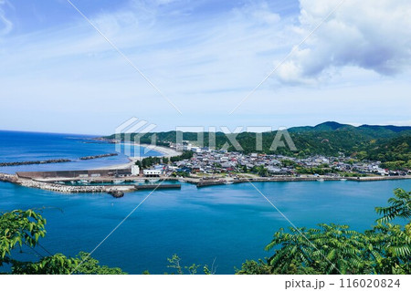 春、初夏、夏の和歌山、南紀、白浜、グランピングで焚火とブルーラグーンの海を散策、鳥毛洞窟や日置川 116020824