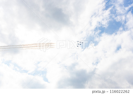 ブルーインパルスの航空ショー ブルーインパルスの航空ショー 116022262