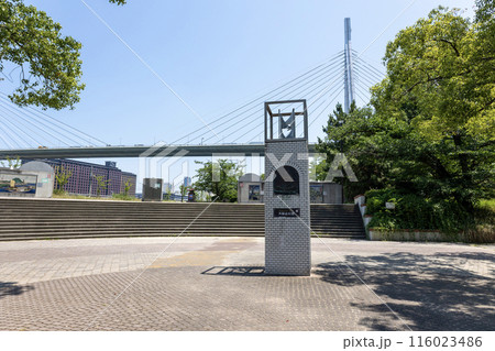 天保山公園と天保山大橋（2024年6月14日撮影） 116023486