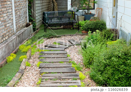 玄関へのポーチ 116026839