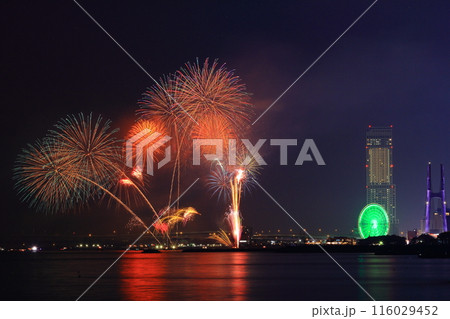 大阪湾りんくう芸術花火（大阪府泉南市）の写真素材 [116029452] - PIXTA