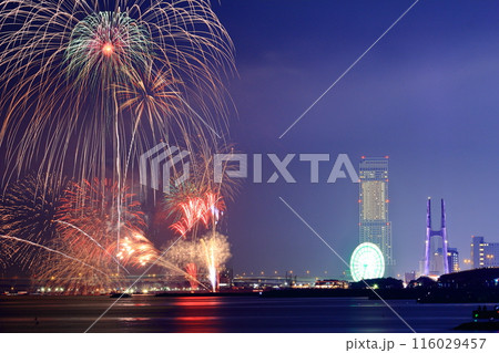 大阪湾りんくう芸術花火（大阪府泉南市）の写真素材 [116029457] - PIXTA