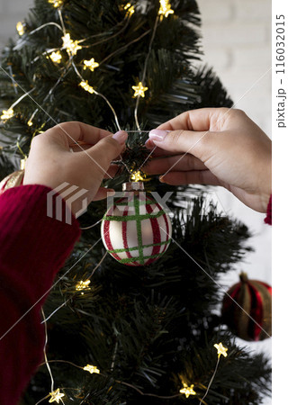 close up hands holding globe close up hands holding globe 116032015