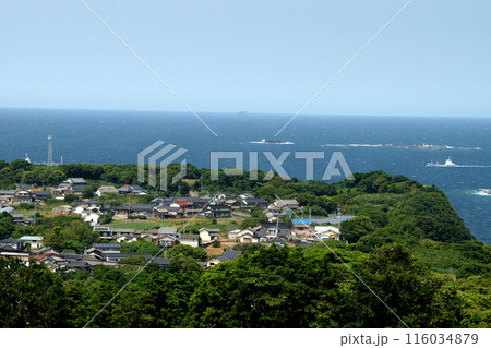 唐津市呼子「風の見える丘公園」展望台の眺望　加部島と玄界灘 116034879