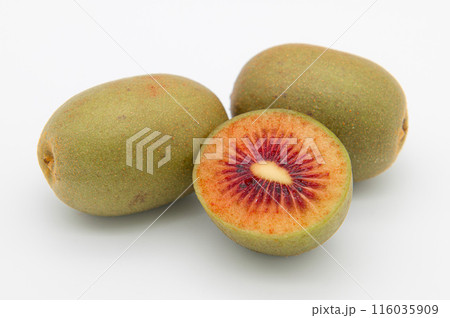 キウイフルーツ（ルビーレッド） 116035909