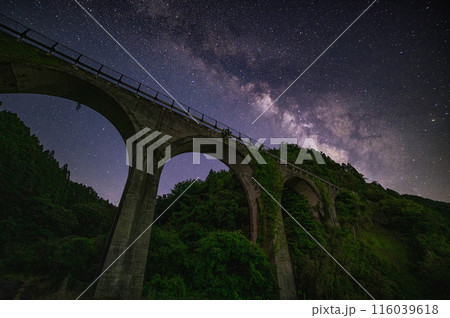 栗木野橋梁（金剛野橋）と天の川 116039618