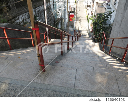 新宿区の須賀神社前にある階段（アニメ映画『君の名は。』聖地） 116040198