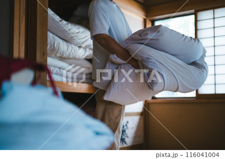 布団と押入れ 116041004