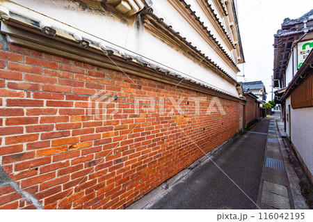 【重要伝統的建造物群保存地区】吉良川町　レンガ壁のある風景3　高知県室戸市 116042195