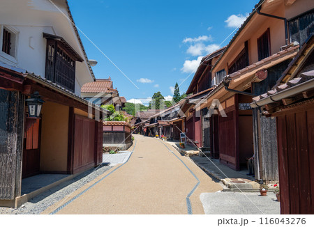 吹屋ふるさと村 青空と美しい重伝建の町並み 吹屋ふるさと村 青空と美しい重伝建の町並み 116043276