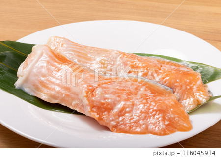 ［岩手県産］　銀鮭　塩こうじ漬け 116045914