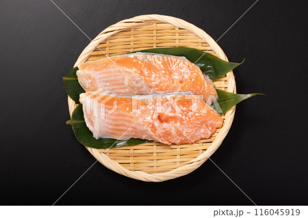 ［岩手県産］　銀鮭　塩こうじ漬け 116045919