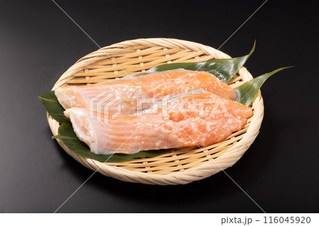 ［岩手県産］　銀鮭　塩こうじ漬け 116045920