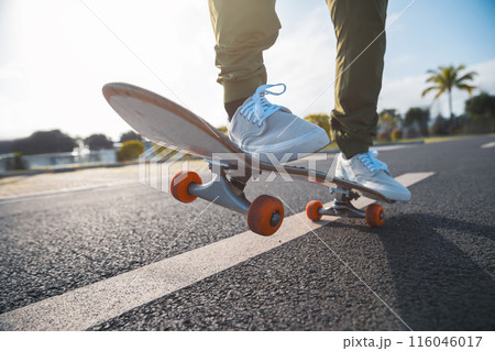 Skateboarder skateboarding outdoors in city Skateboarder skateboarding outdoors in city 116046017
