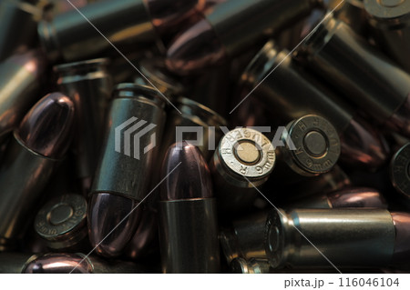 大量の銃弾　9x19mmパラベラム弾　9x19mm Parabellum 116046104