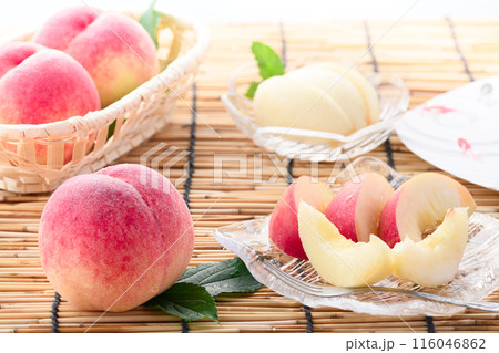 夏の果物 桃 ( 和歌山県産 もも )カットイメージ 夏の果物 桃 ( 和歌山県産 もも )カットイメージ 116046862