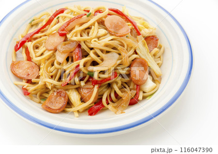 沖縄焼きそば　沖縄そばを使った焼きそば 116047390