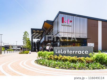 ららテラスTOKYO-BAY は 南船橋 駅前 の 三井ショッピングパーク 【 船橋市 の 風景 】 116049114