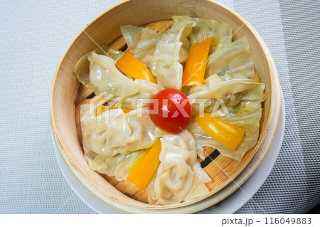 せいろで蒸した餃子 116049883