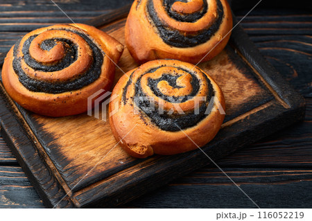 Homemade bun with poppy seeds 116052219