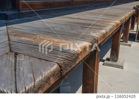 京都市　二条城の縁側 116052420