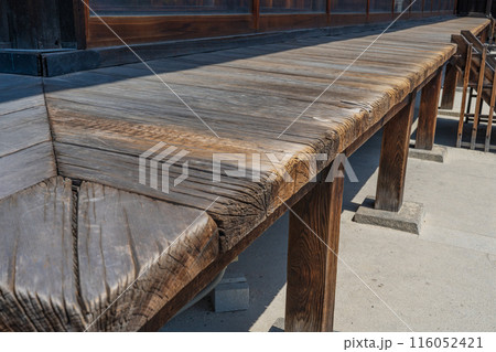 京都市　二条城の縁側 116052421