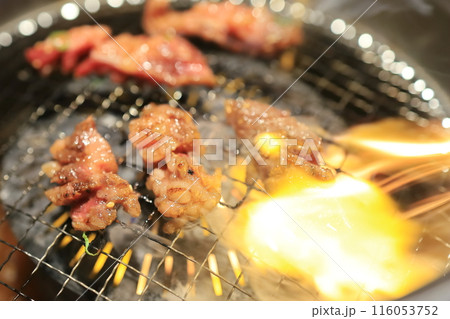 黒毛和牛焼肉（中落ちカルビ） 116053752