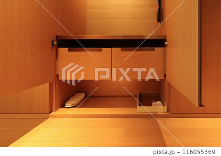 横浜みなとみらい21にあるウェスティンホテル横浜の綺麗な客室 収納 116055369