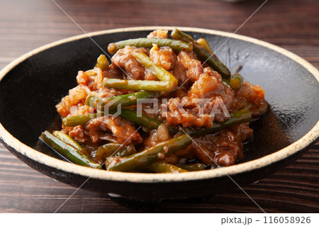 牛肉とにんにくの芽の炒め物 牛肉とにんにくの芽の炒め物 116058926