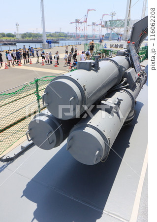 3連装短魚雷発射管　護衛艦の魚雷発射装置 116062208