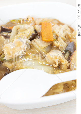 美味しい中華丼弁当 116066086