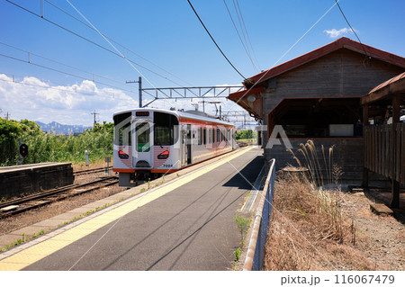 〈島根県〉一畑口駅　松江方面から来た電車 116067479
