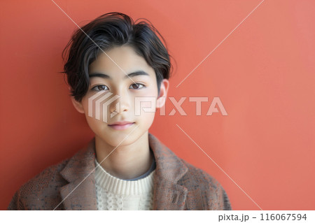 イケメンのアジア人男性のポートレート イケメンのアジア人男性のポートレート 116067594
