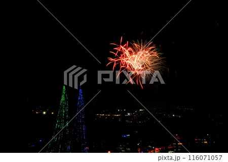 打ち上げ花火とイルミネーション　【相模原市津久井　11月】 116071057