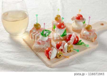 生ハムを使ったピンチョス 生ハムを使ったピンチョス 116071943